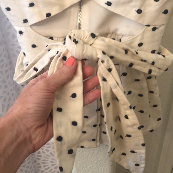 Wayf Way Capri Cut Out Top Size Small - Picture 8 of 11